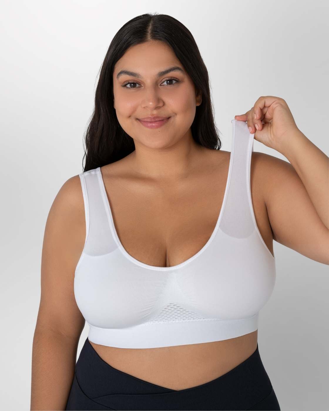 InvisiBra "Air" - Comfortable Wireless Sports Bra
