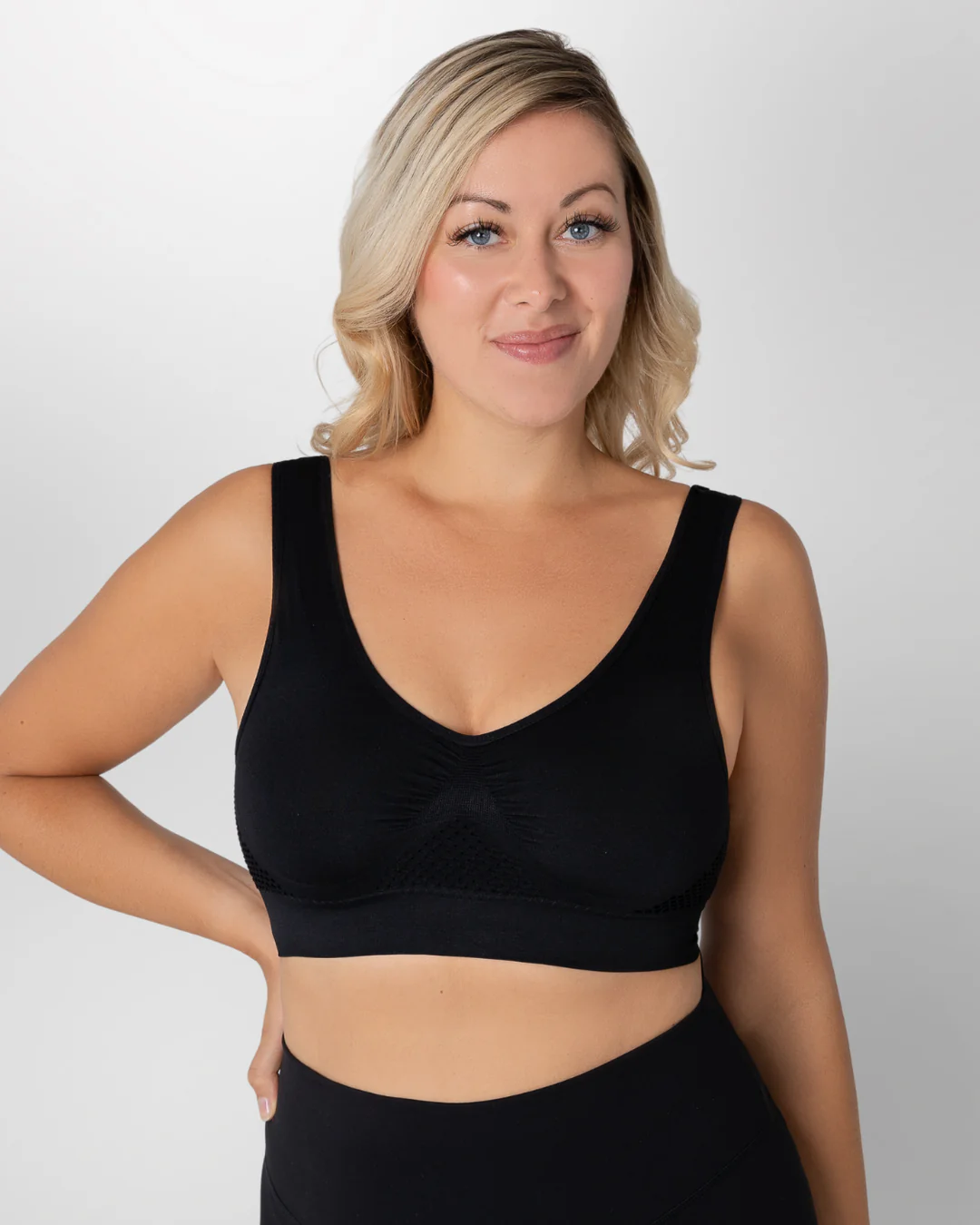 InvisiBra "Air" - Comfortable Wireless Sports Bra